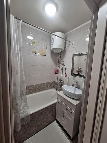 квартиры osh: 2 комнаты, 47 м², 4 этаж, Свежий ремонт — 8
