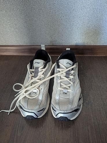 Li-Ning, почти новые, надевал несколько раз, очень стильные, внешне