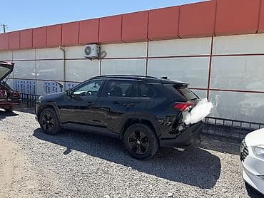 тайота в: Toyota RAV4: 2021 г., Автомат, Бензин, Кроссовер — 2