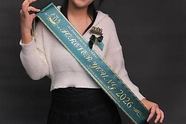 атласная лента: Выпускные аксессуары 2026: ленты и броши - Праздничные ленты на плечо — 1