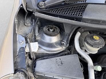 Honda Fit: 2005 г., 1.5 л, Вариатор, Бензин, Хетчбек — 10