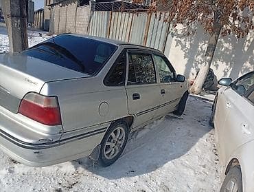 matiz 2008: Daewoo Nexia: 2005 г., 1.6 л, Механика, Бензин, Седан — 4