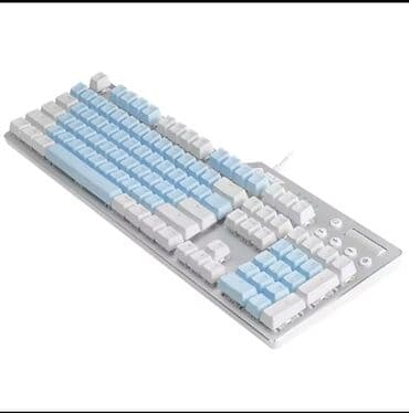 red square keyrox: Клавиатура — 3