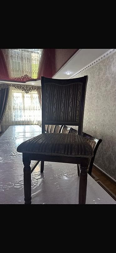 study table: Стол и стул для зала, Б/у, Самовывоз, цвет - Коричневый — 1
