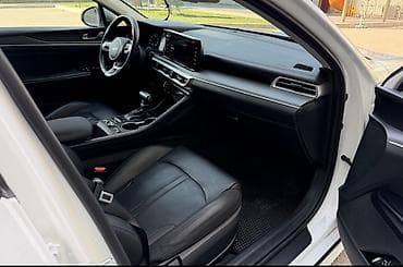 ауди с 4 крыло: Kia K5 (белый седан/лифтбек) - Дизайн: агрессивная передняя оптика с — 10