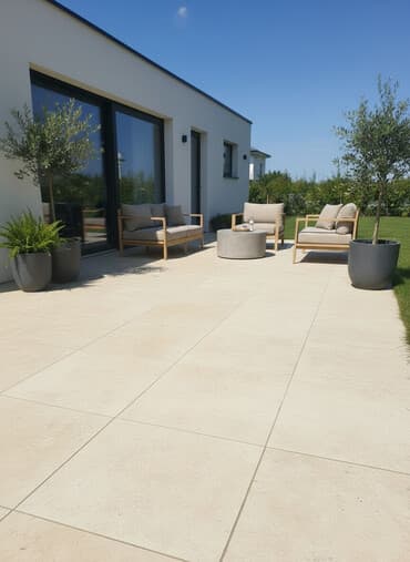 жидкий травертин: Натуральные плиты из светлого известняка/травертина для облицовки и — 1