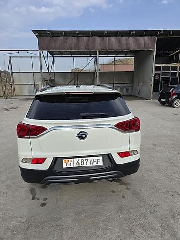 кроссовер авто: Ssangyong Korando: 2021 г., 1.5 л, Автомат, Бензин, Кроссовер — 4