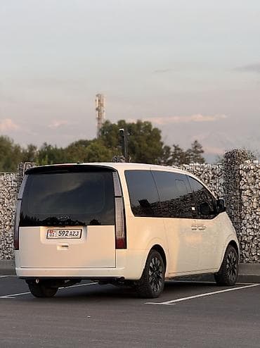 autoagent kg: Hyundai Staria: 2021 г., 2.5 л, Автомат — 9