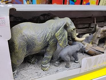 заказ делфин: Игровой набор «Animal Series — The World of Animals: Elephants» - — 2
