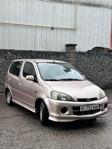 Daihatsu YRV: 2004 г., 1.3 л, Автомат, Бензин, Хэтчбэк