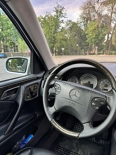 Продажа авто: Mercedes-Benz E-Class: 2001 г., 4.3 л, Автомат, Бензин, Седан — 7
