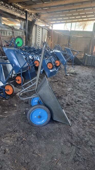 шредеры 17 на колесиках: Продаем Двух к-й тачка борт глубина 25см тольщина 2мм — 1