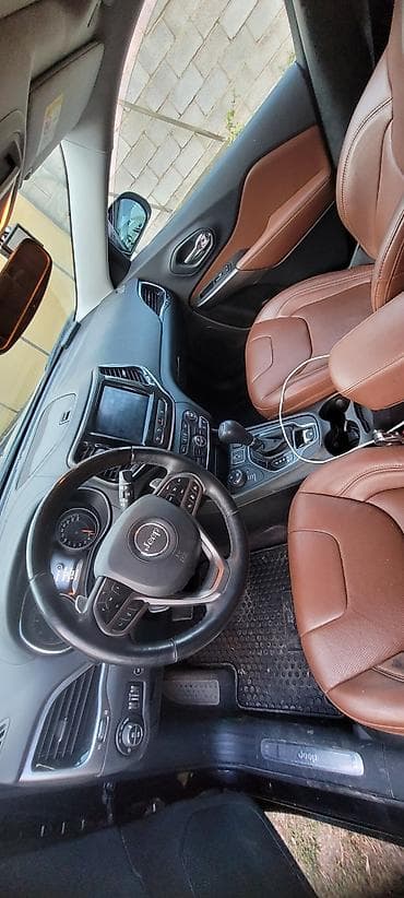 жир чероки: Jeep Cherokee: 2019 г., 2.2 л, Автомат, Дизель, Кроссовер — 6