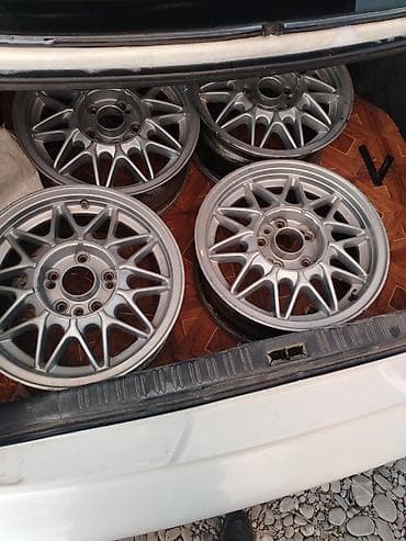 диска 15 размер: Литые Диски R 15 Комплект, отверстий - 5, Б/у — 2