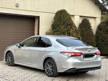 авто ижара: Toyota Camry: 2018 г., 2.5 л, Автомат, Гибрид, Седан — 3