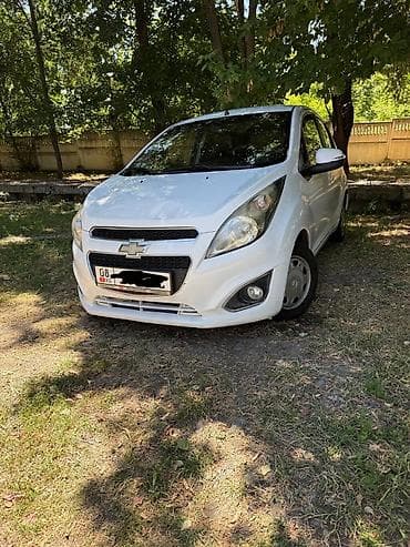 Chevrolet Spark: 2014 г., 0.9 л, Автомат, Бензин, Хэтчбэк — 2