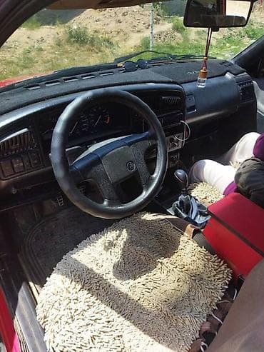 Унаа сатуу: Volkswagen Passat Variant: 1990 г., 1.8 л, Кол менен иштөөчү, Бензин, Универсал — 1