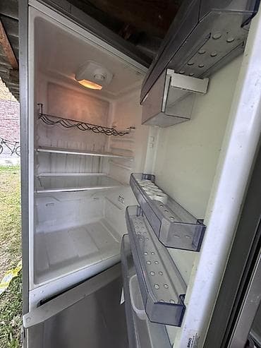 Холодильное оборудование: Холодильник Beko, Б/у, Двухкамерный — 3