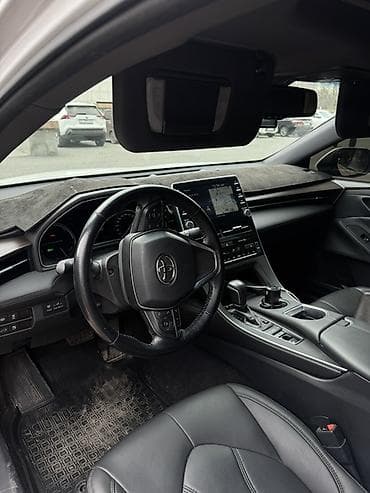 tayota yris: Toyota Avalon: 2019 г., 2.5 л, Гибрид, Седан — 6