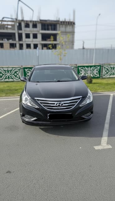 форанер 2020: Hyundai Sonata: 2010 г., 2 л, Автомат, Бензиновая, Седан — 1