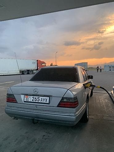 решетка радиатора w140: Mercedes-Benz W124: 1994 г., Автомат, Седан — 2