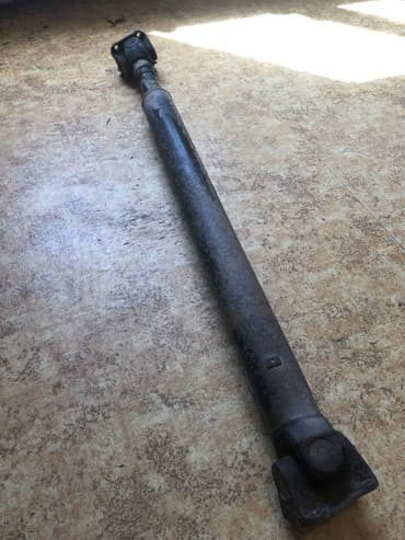 продаю не рабочий авто: Задний карданный вал Toyota — 1