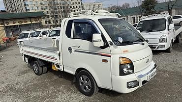 toyota rush: Легкий грузовик, Hyundai, Стандарт, 3 т, Б/у — 4