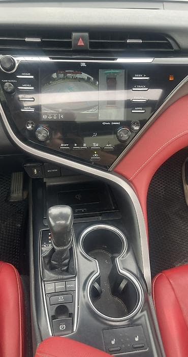 Toyota Camry: 2019 г., 2.5 л, Автомат, Бензин, Седан — 10