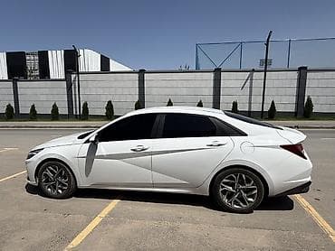 555: Hyundai Avante: 2021 г., 1.6 л, Вариатор, Бензин, Седан — 4