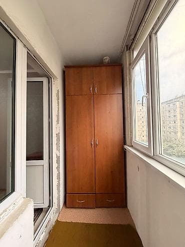 Кыймылсыз мүлк: Однокомнатная квартира с застеклённой лоджией. - Просторная — 2