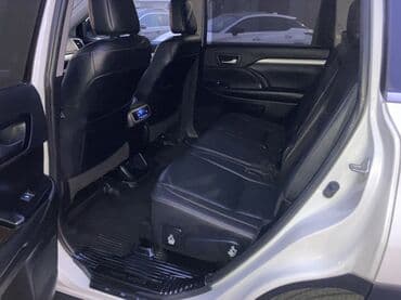 key: Toyota Highlander: 2019 г., 3.5 л, Автомат, Бензин, Кроссовер — 8