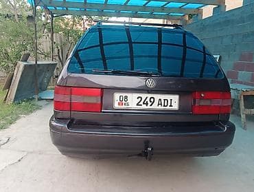 фоль: Volkswagen Passat Variant: 1993 г., Универсал — 3