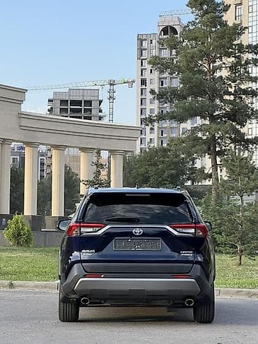 5: Toyota RAV4: 2021 г., 2.5 л, Автомат, Гибрид, Кроссовер — 4