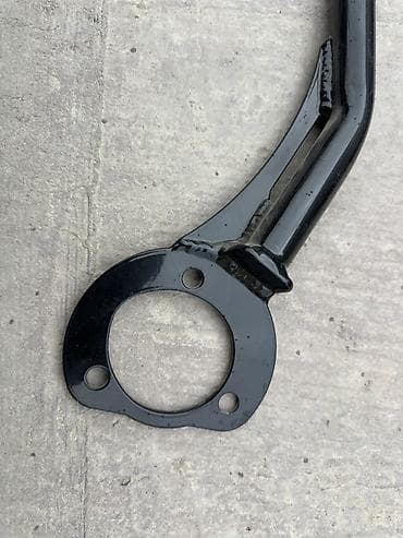 b m w: Распорка передних стоек BMW, Новый — 2
