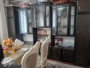 Отургучтар, табуреттер: Дубал шкаф, Дубал шкаф түрү: Горка, Үй, конок бөлмөсү үчүн, Өзгөчөлүктөрү: Тамак-аш идишин сактоо үчүн — 1