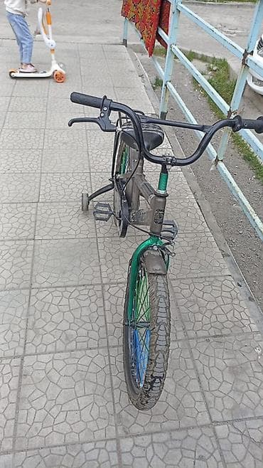 диски 18 размер: Детский велосипед с боковыми колесами - Диаметр колес: примерно — 2