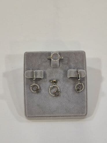 эксклюзивные свадебные пригласительные: Серебряный комплект "Звёзды" Серебро 925 пробы Размеры имеются Цена — 2