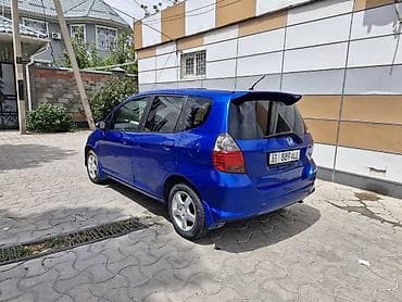 Продажа авто: Honda Fit: 2004 г., 1.5 л, Автомат, Бензин, Хэтчбэк — 4