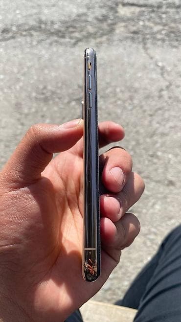 Мобильные телефоны: IPhone Xs, Б/у, 256 ГБ, Золотой, Чехол, 74 % — 6