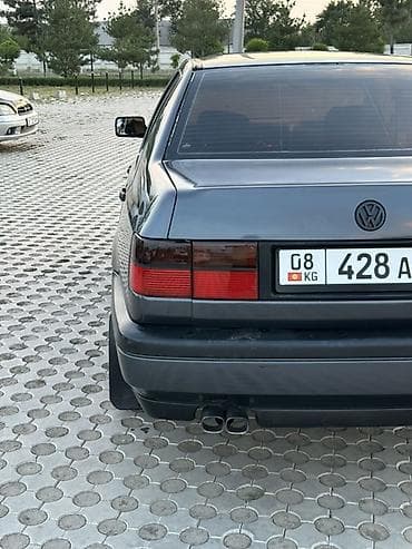 Транспорт: Volkswagen Vento: 1994 г., 1.8 л, Механика, Бензин, Седан — 8