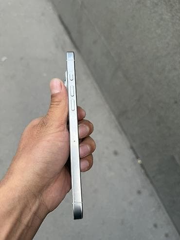 IPhone 16 Pro Max, Б/у, 256 ГБ, Серебристый, 90 %