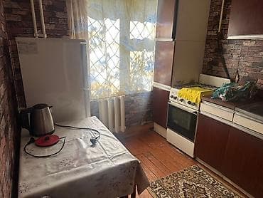 4: Ата-Тюрк парк Сдается 1х ком квартира Этаж: 1 из 4 Серия: Хрущевка — 5