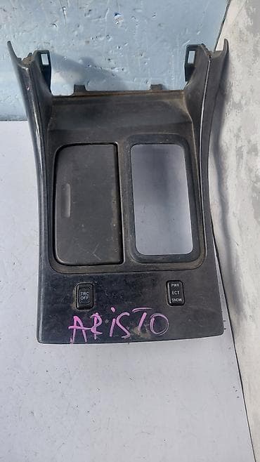 Автозапчасти: Центральная консоль Toyota 2001 г., Б/у, Оригинал, Япония — 2