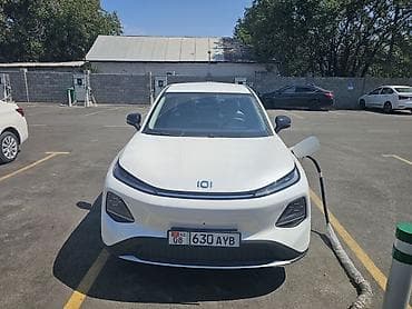 ремонт панорамной крыши: Электромобиль кроссовер Changan Q05 белого цвета 2026-года, Авто — 2