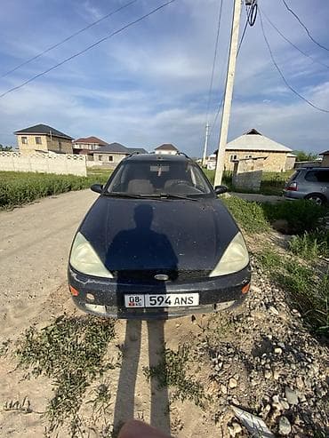 Ford Focus: 2001 г., 1.8 л, Механика, Бензин, Хэтчбэк