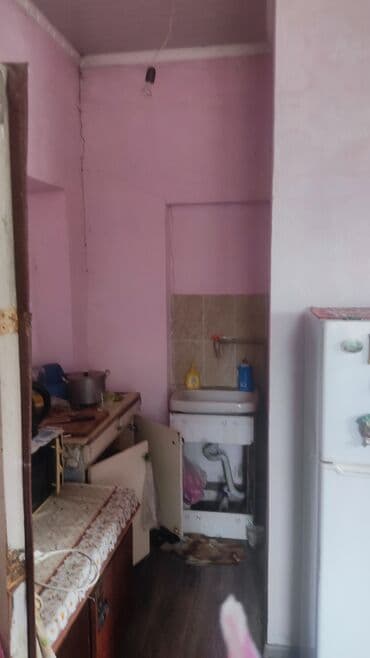 балыкчы недвижимость: Полдома, 30 м², 2 комнаты, Собственник, Старый ремонт — 6