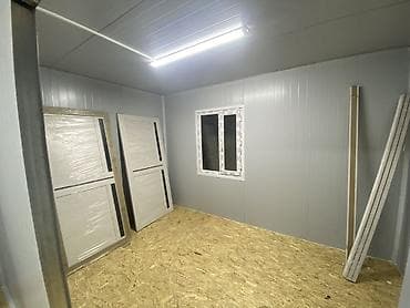 двухкомнатный дом: Бытовой модуль/вагончик из сэндвич‑панелей - Планировка: коридор и — 3