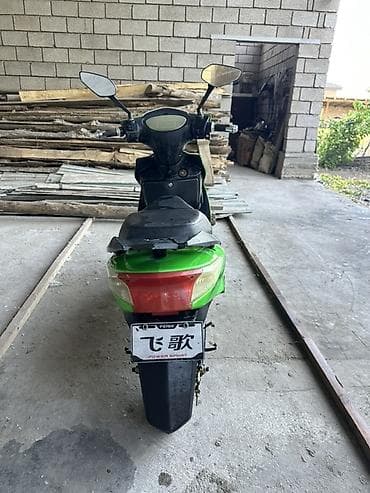 Электр транспорту: Скутер Feige Power Sport, ярко‑зелёный

Без аккумулятора — 3