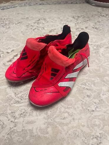 Бутсы: Футбольные бутсы adidas Predator орг (FG) 
42 размер — 2