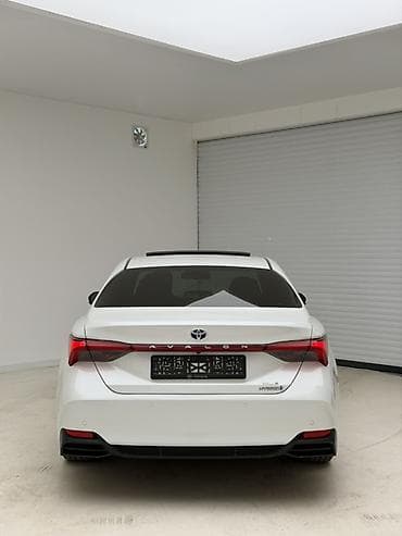 авалон: Toyota Avalon: 2018 г., Гибрид, Седан — 2